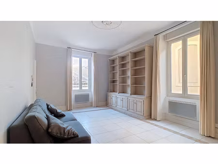 vente appartement 2 pièces 52 m² à carpentras (84200)  79 700 €