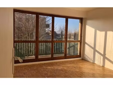location appartement  m² t-1 à chennevières-sur-marne  675 €