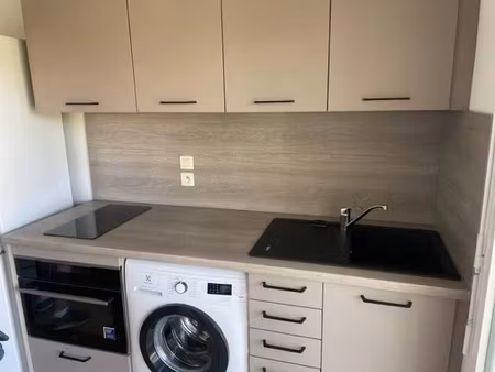 location meublée appartement 3 pièces 38 m² à les sables-d'olonne (85100)  805 €