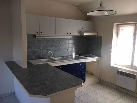 location appartement 3 pièces 55 m² à vayres (33870)  781 €