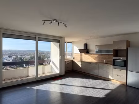 appartement hyper centre avec balcon et garage