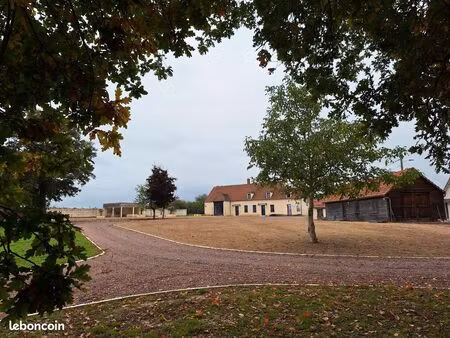 propriété au cœur du berry d’environ 10 5 hectares df-1143-a