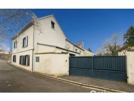 maison longuesse 200 m² t-7 à vendre  525 000 €