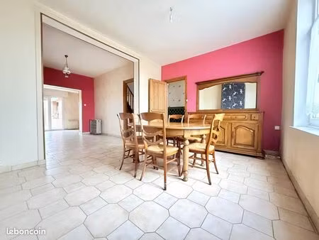 maison 6 pièces 100 m²