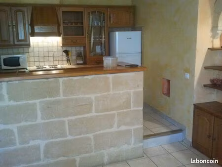 p2 meublé en plein cœur de montaren