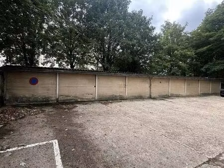 box extérieur à louer - fresnes