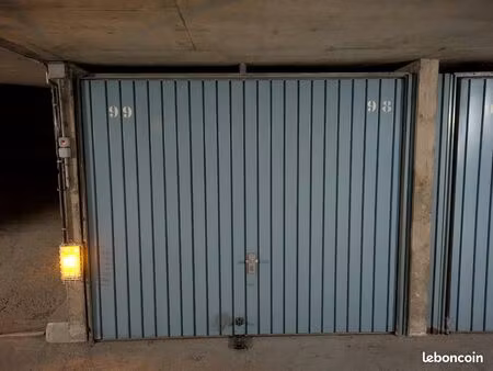 box double fermé de 20 m2 à vincennes