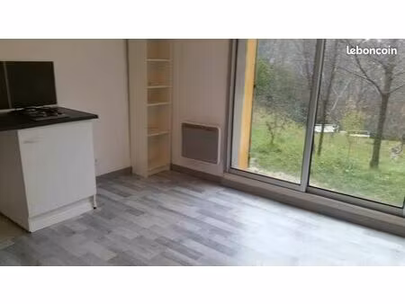 location studio 27 m2 avec jardin