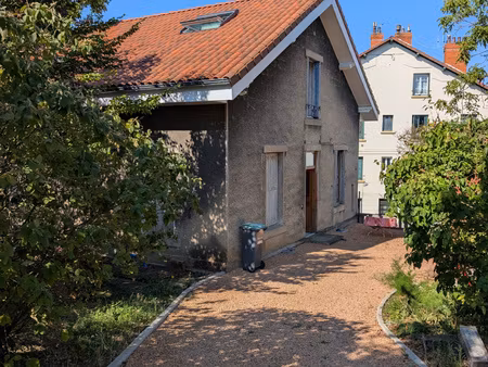 maison à rénover rue marivaux.