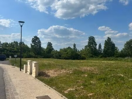 terrain 727 m² la queue les yvelines