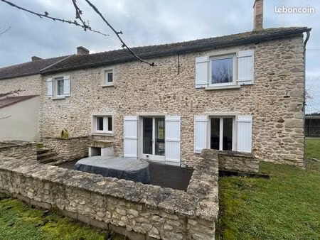 a louer : tres belle longere 105m² avec 850m² jardin proche montfort l'amaury