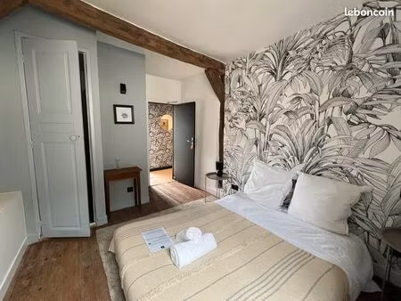 chambre meublée dans petite résidence conviviale avec espaces communs