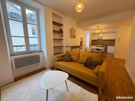 t2 meublé 50 m² 2e étage jacquemart