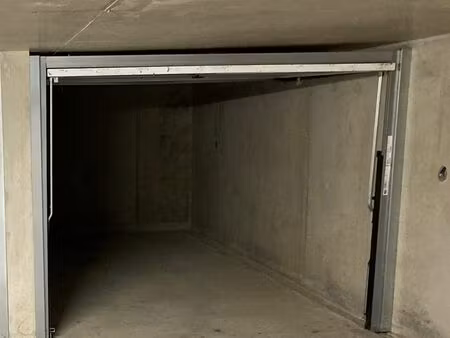 location garage villefranche centre