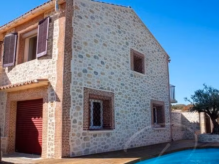 location mars avril et mai studio avec jardin et place de parking