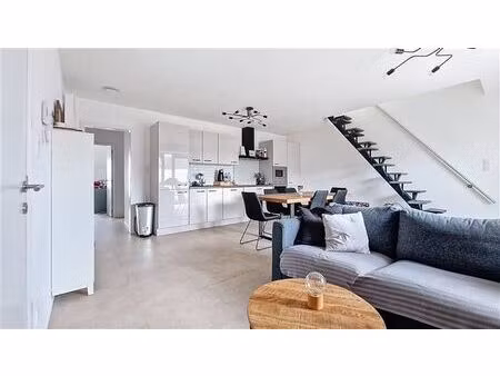 2 unités duplex/penthouse 3 chambres