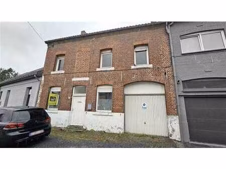 grande maison proposant de belles possibilités