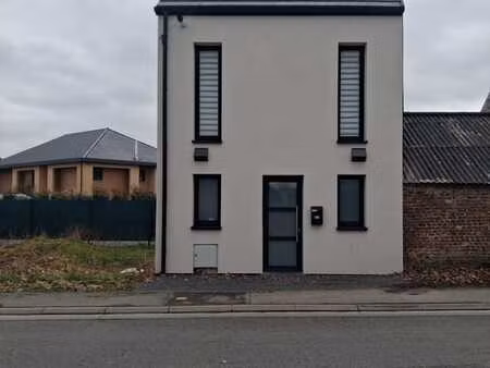 maison 3 ch  strepy  epc b  moderne et lumineuse