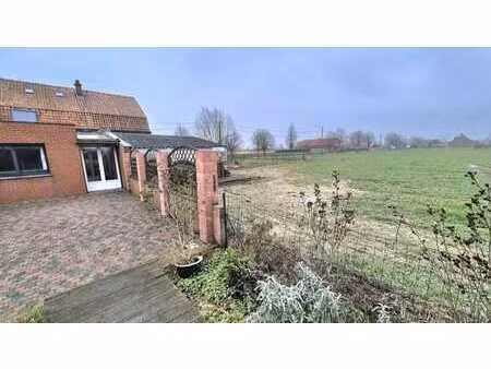 prachtig gerenoveerde woning met 2 slaapkamers  mooie tui...