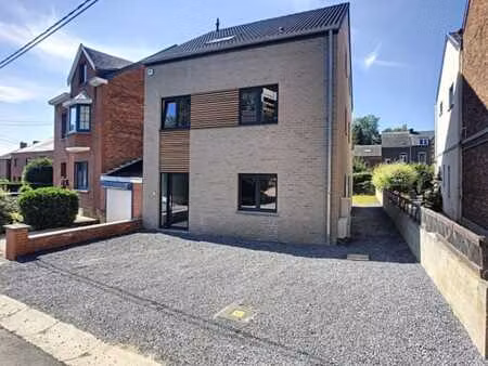 appartement 4 ch. à louer  belgrade  epc b