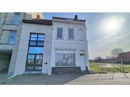 unieke kans: ruime  grotendeels gerenoveerde woning met k...