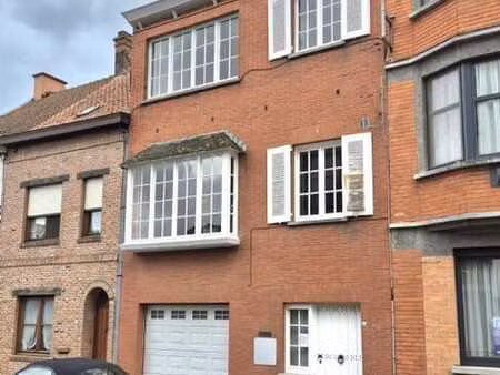 ruime karaktervolle herenwoning met 4 slpks  garage  tuin...