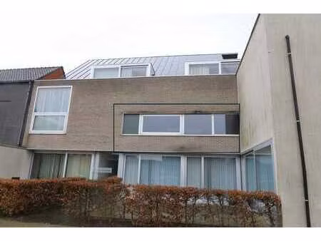 lichtrijk 2-slaapkamerappartement met ruim en zonnig terr...