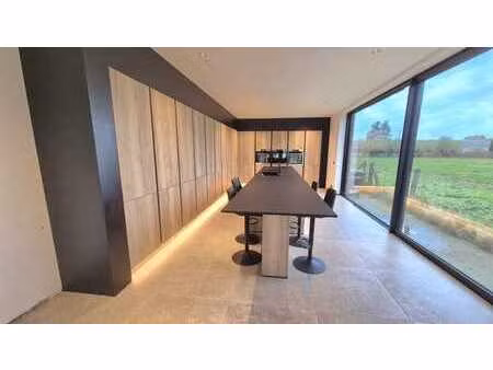 prachtig gerenoveerde woning met 5 slaapkamers  prachtige...