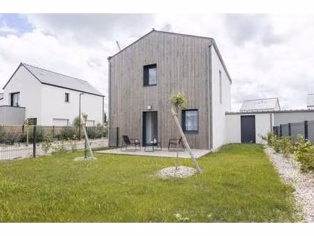 vente maison à sucé-sur-erdre (44240) : à vendre / 83m² sucé-sur-erdre