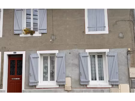 immeuble saint-sever 83 m² t-4 à vendre  189 500 €