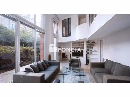 appartement loft dans une copropriété sécurisée