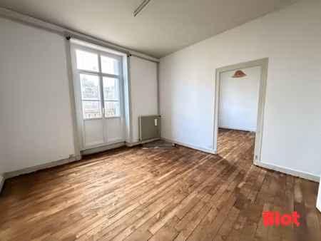 a vendre chez blot appartement 5 pieces a renover centre ville