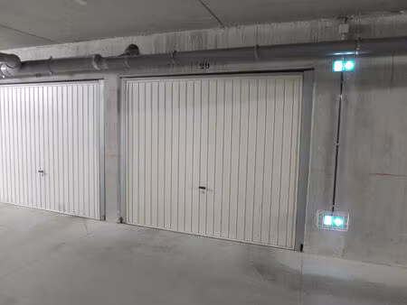 garage - dijon drapeau