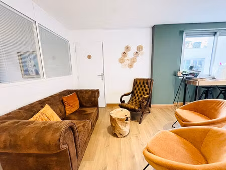 local commercial 5 bureau avec parking et cave en centre ville de rouen