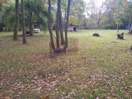 terrain de 2 hect 300 avec trois etangs