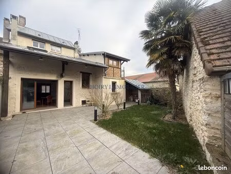 maison 6 pièces 120 m²