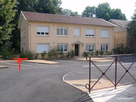 t2  47m² au calme dans bel environnement