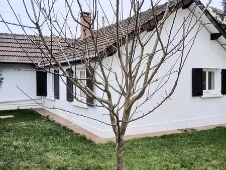 maison plain pied ensoleillée proche des écoles et du parc