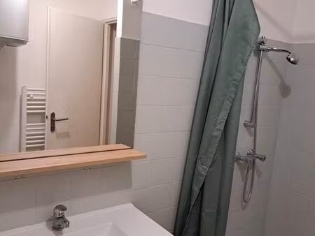 particulier loue appartement lescure