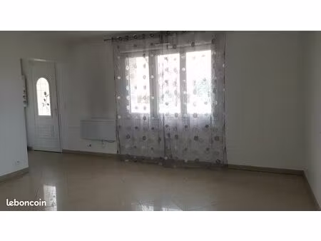 maison f2 tremblay en france cottage