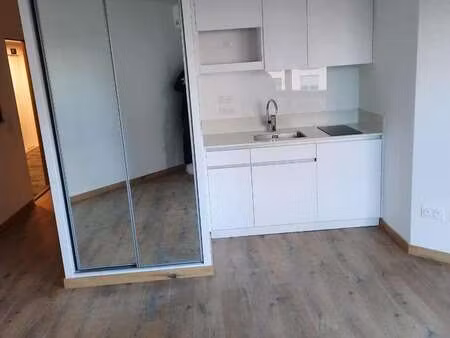 location appartement t1 à champs-sur-marne (77420) : à louer t1 / 27m² champs-sur-marne