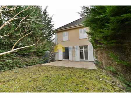 maison sainte geneviève des bois 82 m²