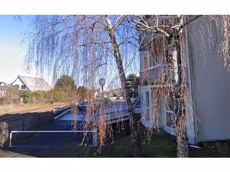 location stationnement  m² t- à joué-lès-tours  74 €