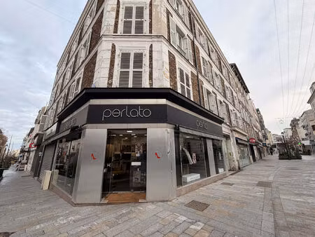 location commerce 3 pièces 86 m² à clamart (92140)