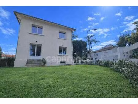 vente maison à royan (17200) : à vendre / 95m² royan
