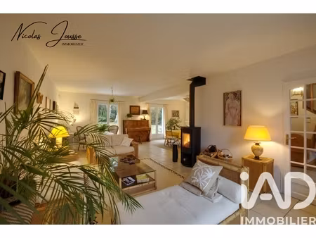 vente maison traditionnelle 9 pièces