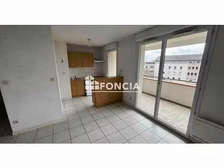 agen sud  appartement t1 avec terrasse et parking