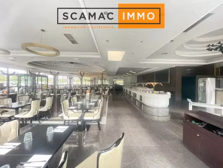 locaux mixtes de 300m²