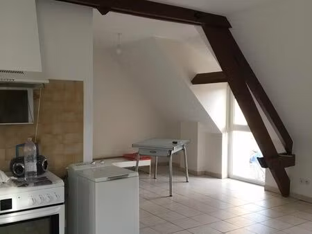 à louer f3 proche de la base aérienne