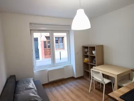 studio 1 pièce 43 m²
